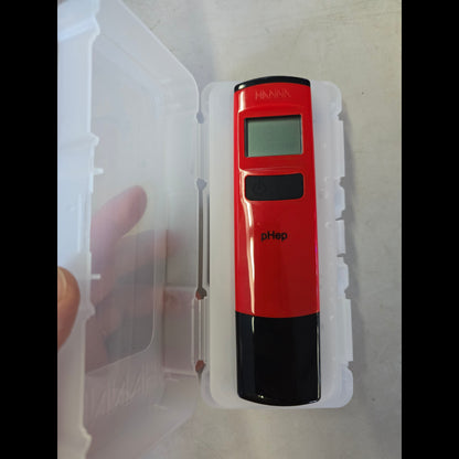 Used - Hanna Waterproof Pocket pH Tester with 0.1 Resolution - pHep®