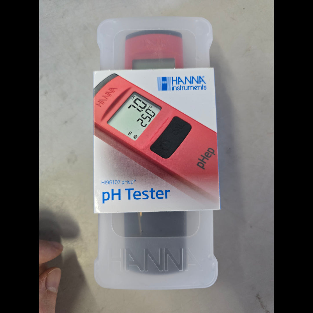 Used - Hanna Waterproof Pocket pH Tester with 0.1 Resolution - pHep®
