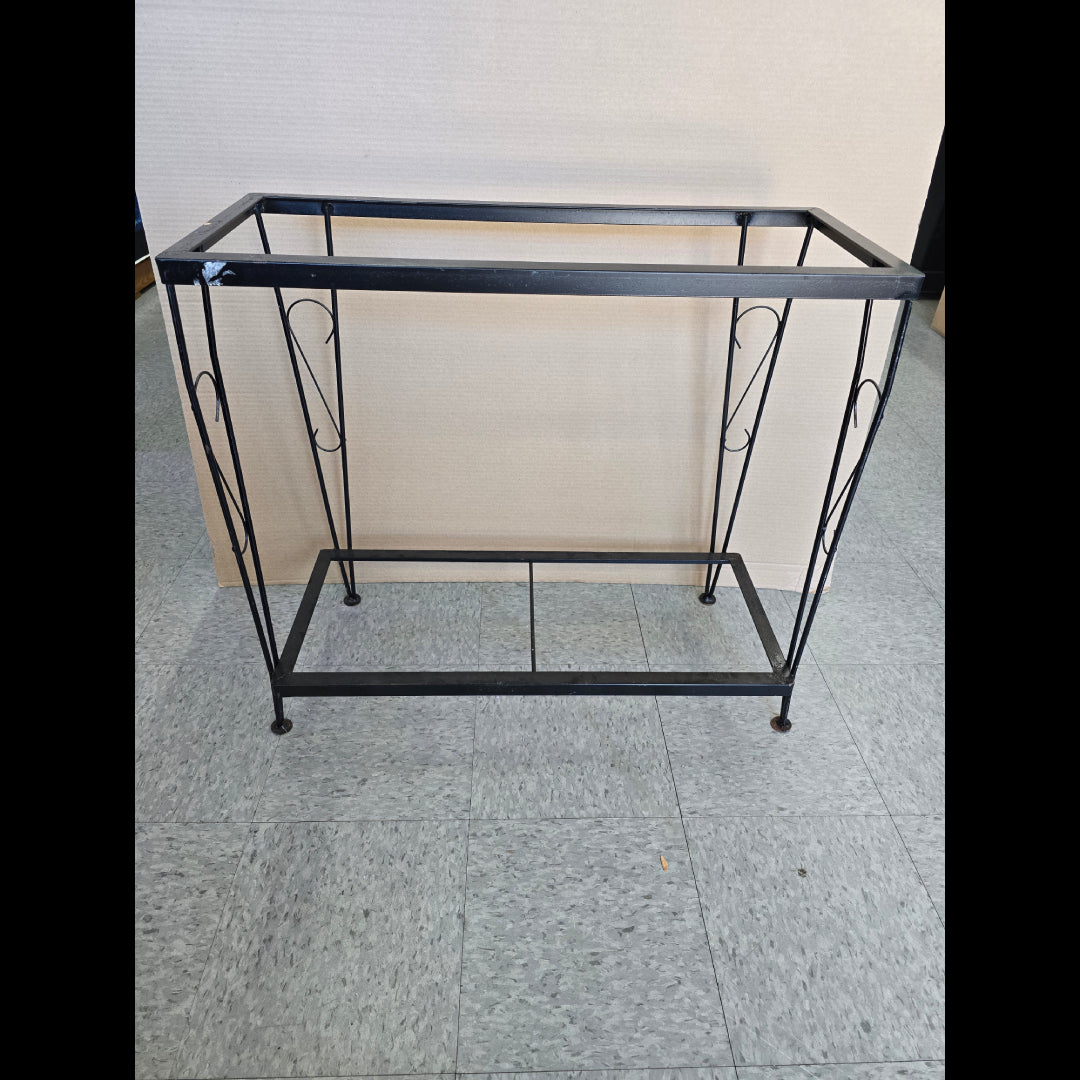 Queen Anne Iron Stand